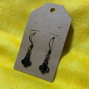 Elegant Black Clubs Dangle Earrings